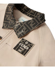 Giacca camicia beige con patch logo Fendi cucito frontale