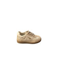 Scarpe beige con dettagli in metallo logo Fendi