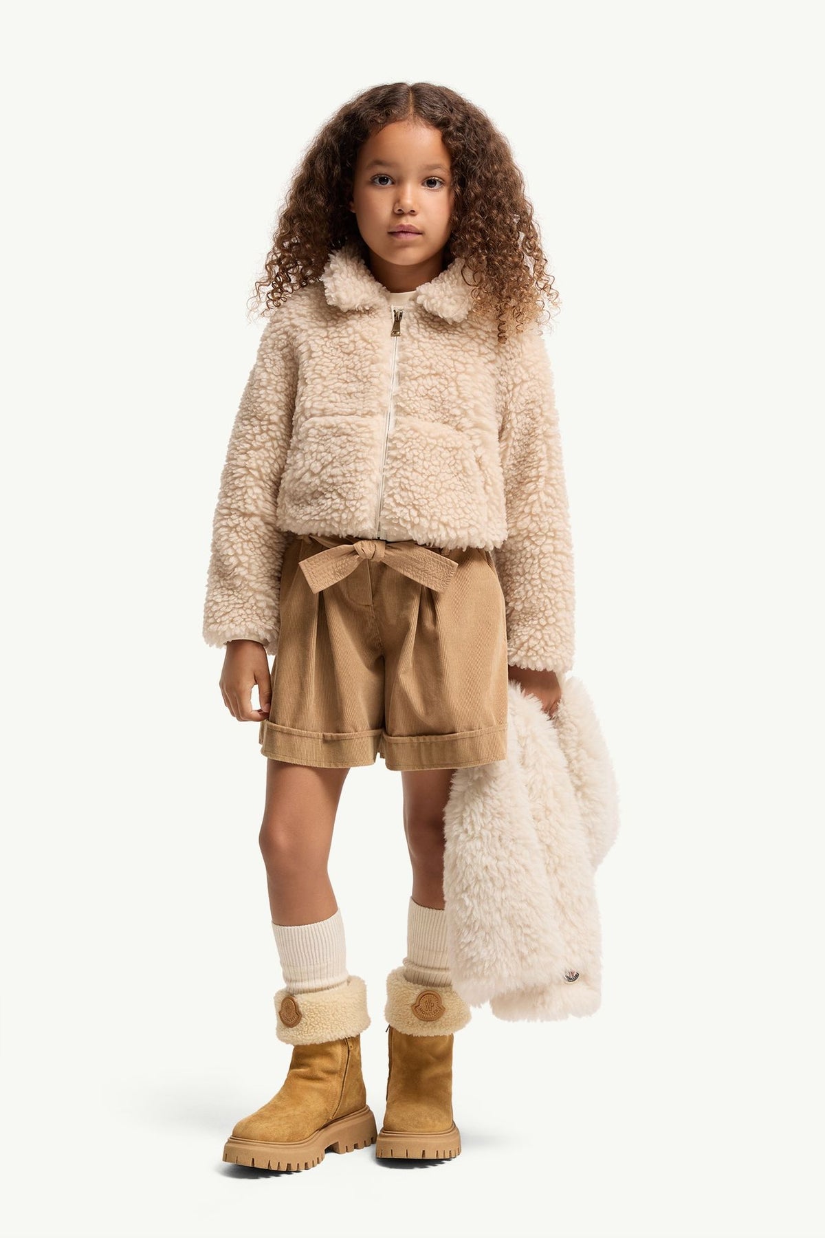 Felpa teddy panna con patch Moncler