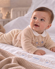 Tutina in ciniglia beige con orsetti e logo Le Bebé cuciti frontale