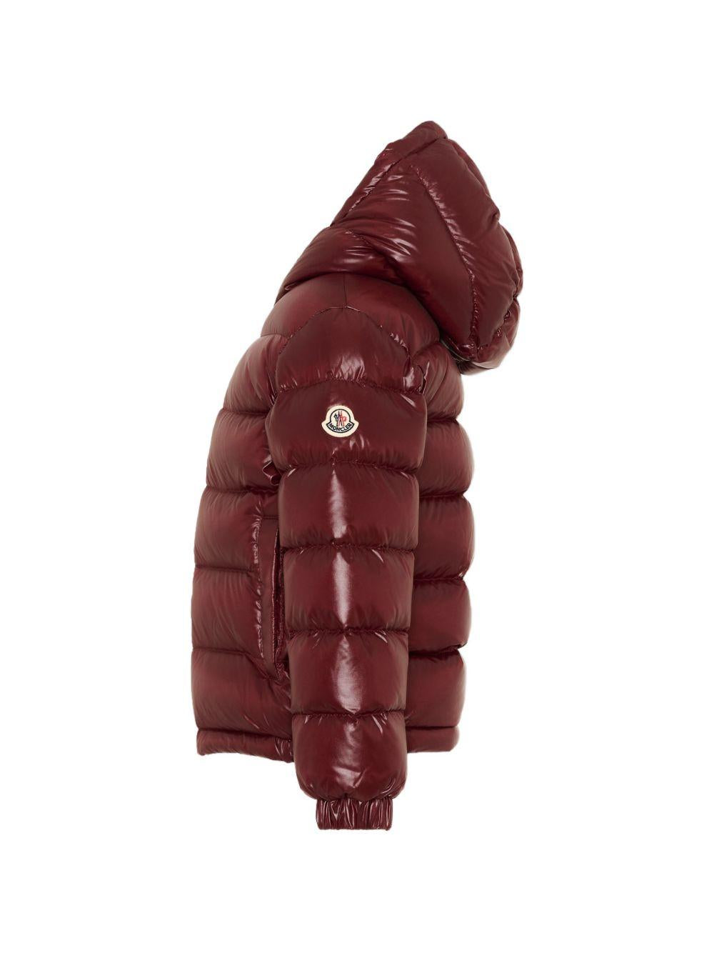 Giubbino New Aubert bordeaux con dettaglio patch Moncler
