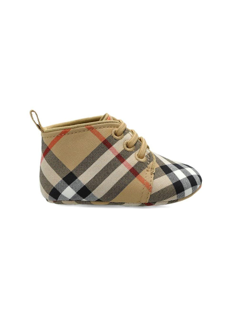 Scarpa culla beige con stampa check Burberry