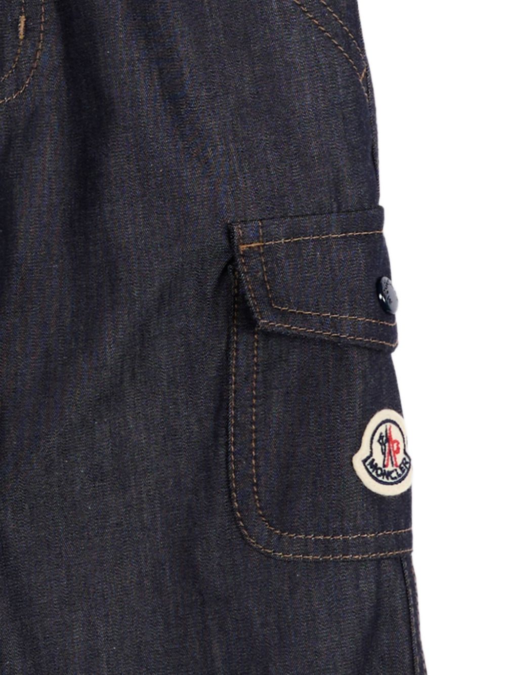 Pantalone effetto jeans con patch logo Moncler