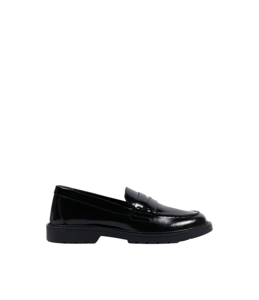 Mocassino in pelle nero con stampa logo Fendi a contrasto