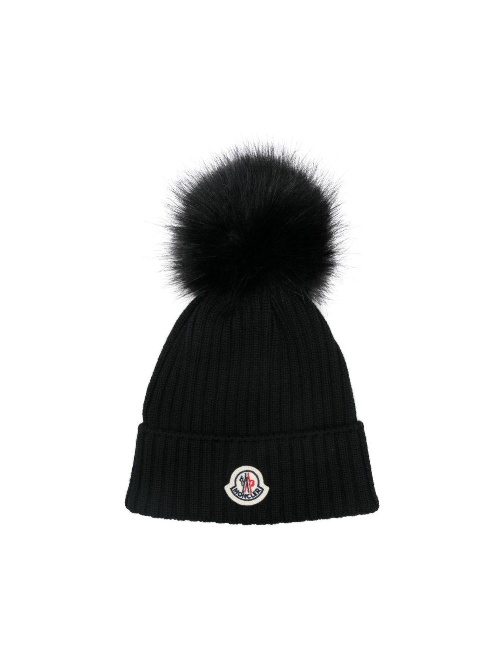 Cappello nero con pompom e patch logo Moncler