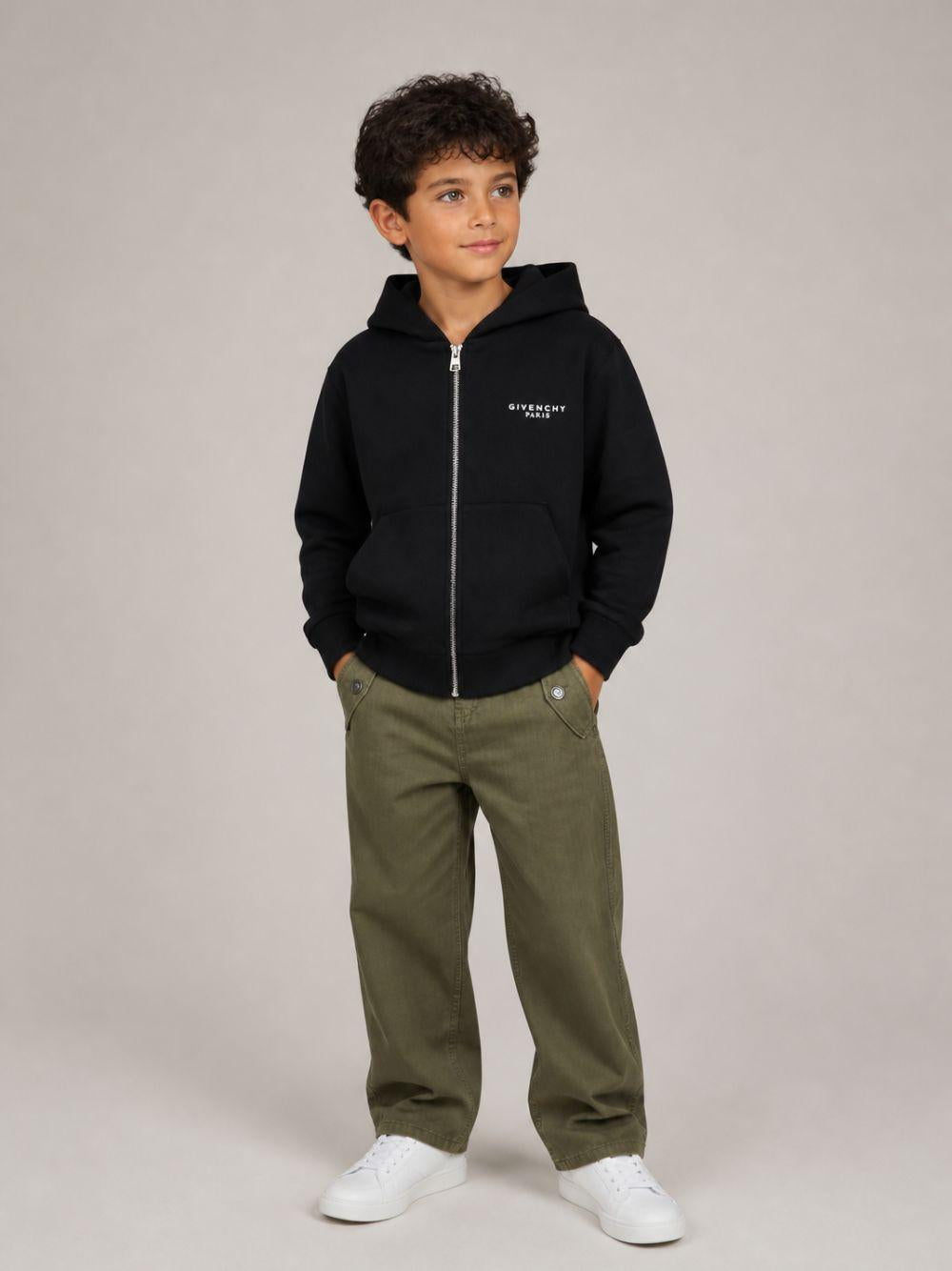 Pantalone verde con dettagli logo Givenchy cuciti sul retro