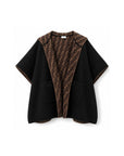 Mantella reversibile nera e marrone con logo a intarsio FF Fendi