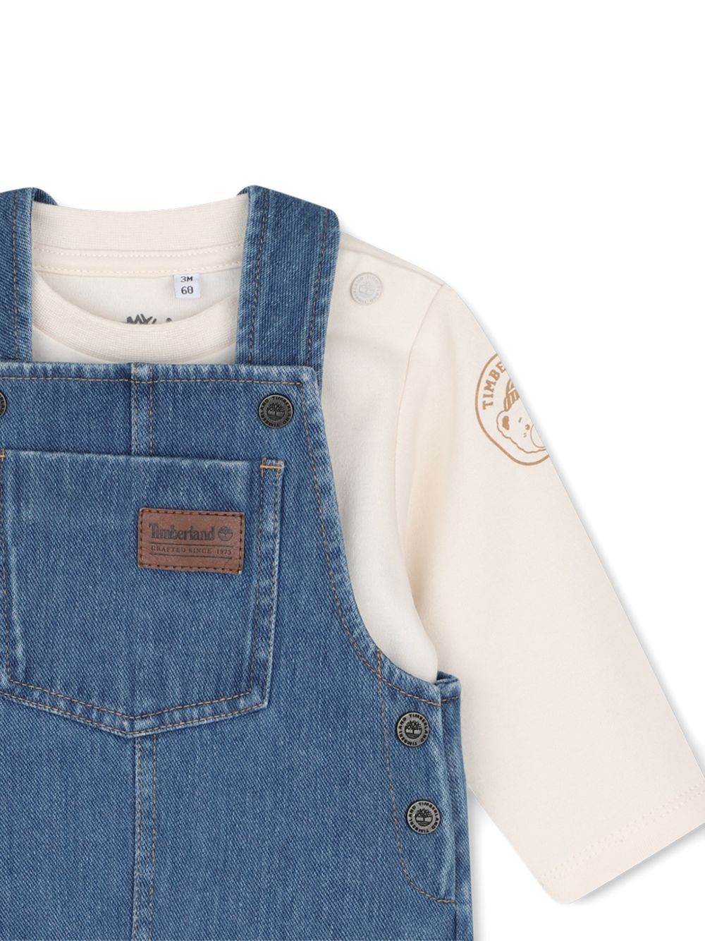 Salopette e t-shirt panna con dettagli logo Timberland